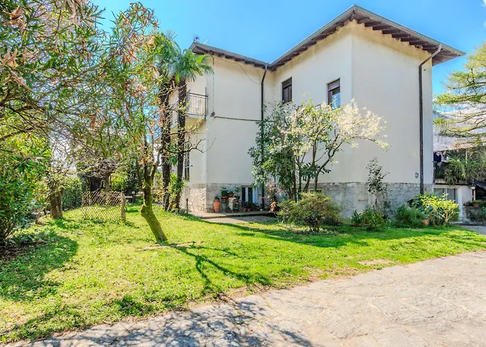 Mariarosa By Interhome Apartamento Dongo