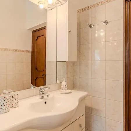 Apartment Mariarosa By Interhome Dongo